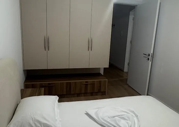 Apartament Es *